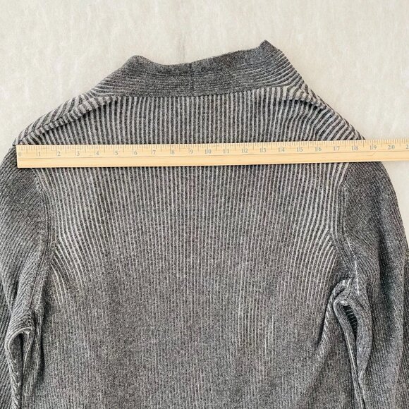 Chico's Womens Gray Ribbed Knit Open Waterfall Front Cardigan Sweater Sz 2 US L - Picture 10 of 11